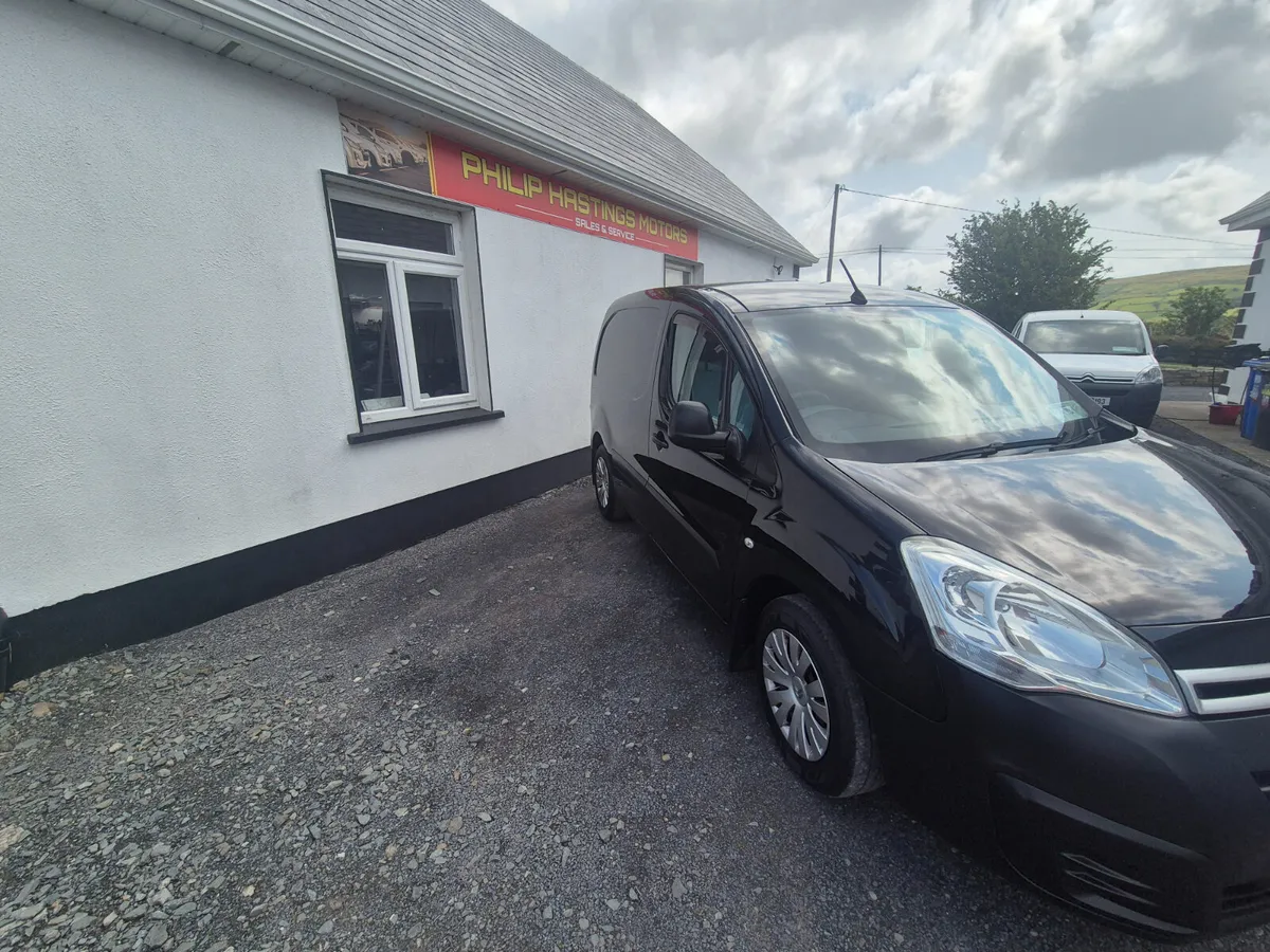 Citroen Berlingo 2016 - Image 2