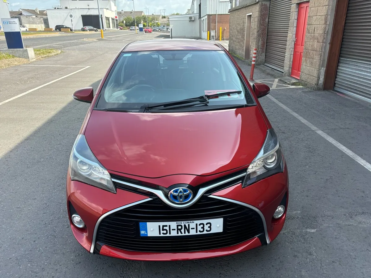 151 TOYOTA YARIS HYBRID - Image 2