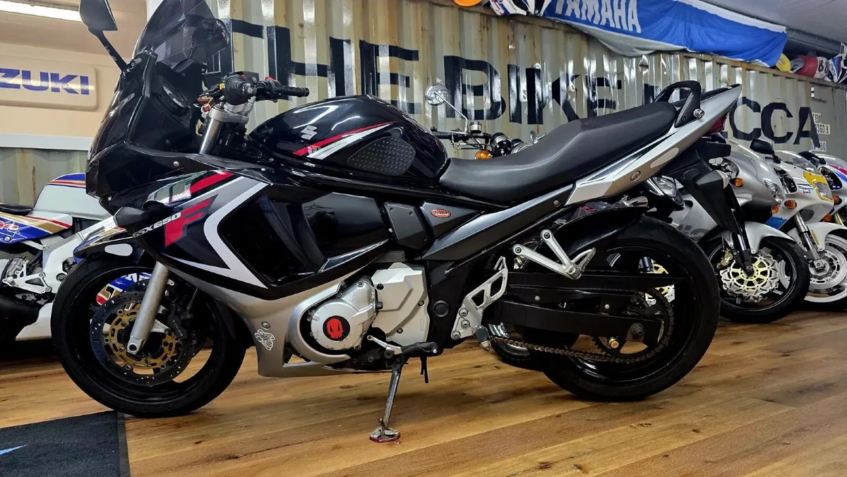 Suzuki  gsx 650 f - Image 2