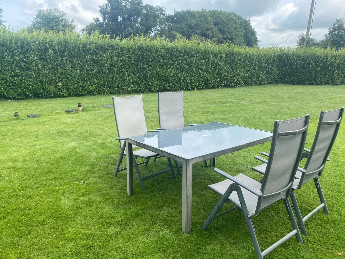 Patio table and chairs - Image 2