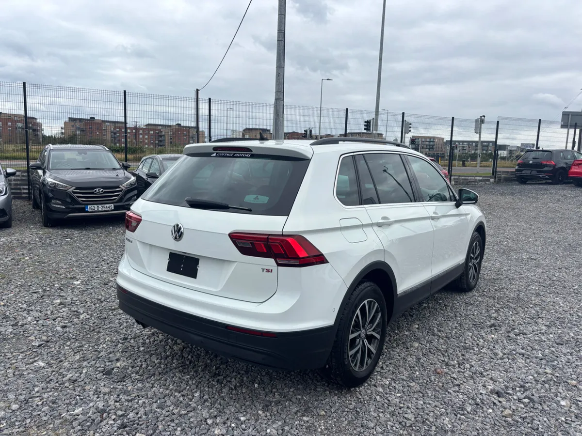 Volkswagen Tiguan - Image 4