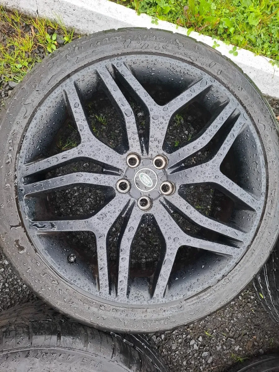 22" Genuine Range Rover Sport Alloys with tyres - Image 4