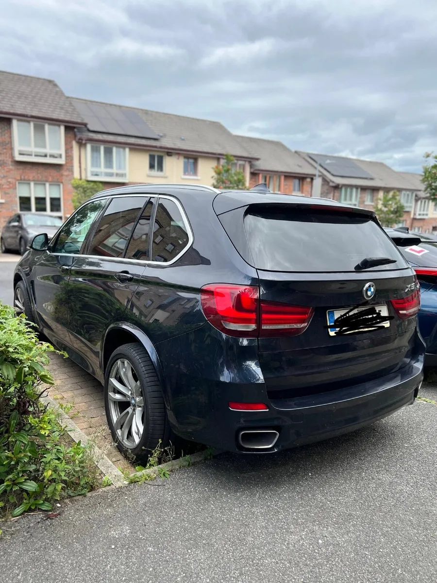 BMW X5 2016 - Image 2