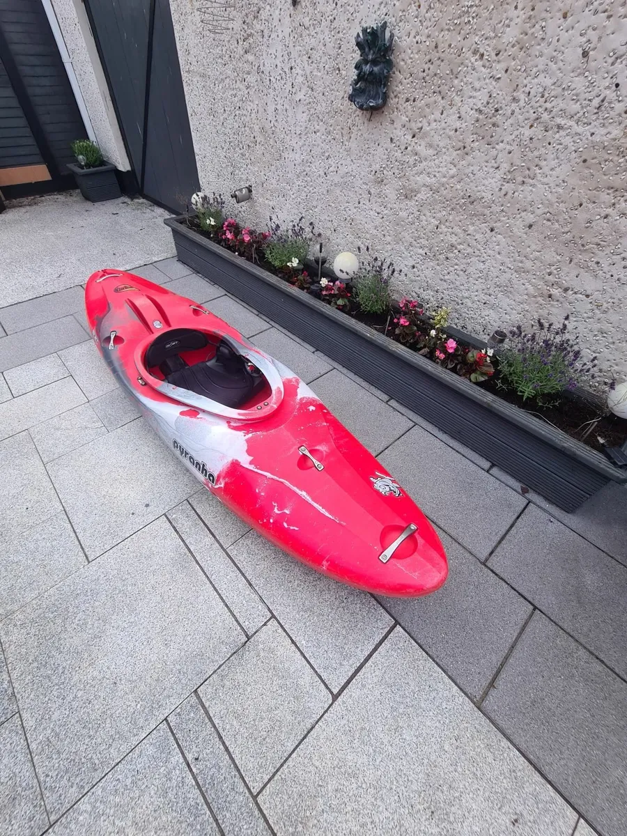 Pyranha Burn 3 XL kayak - Image 1