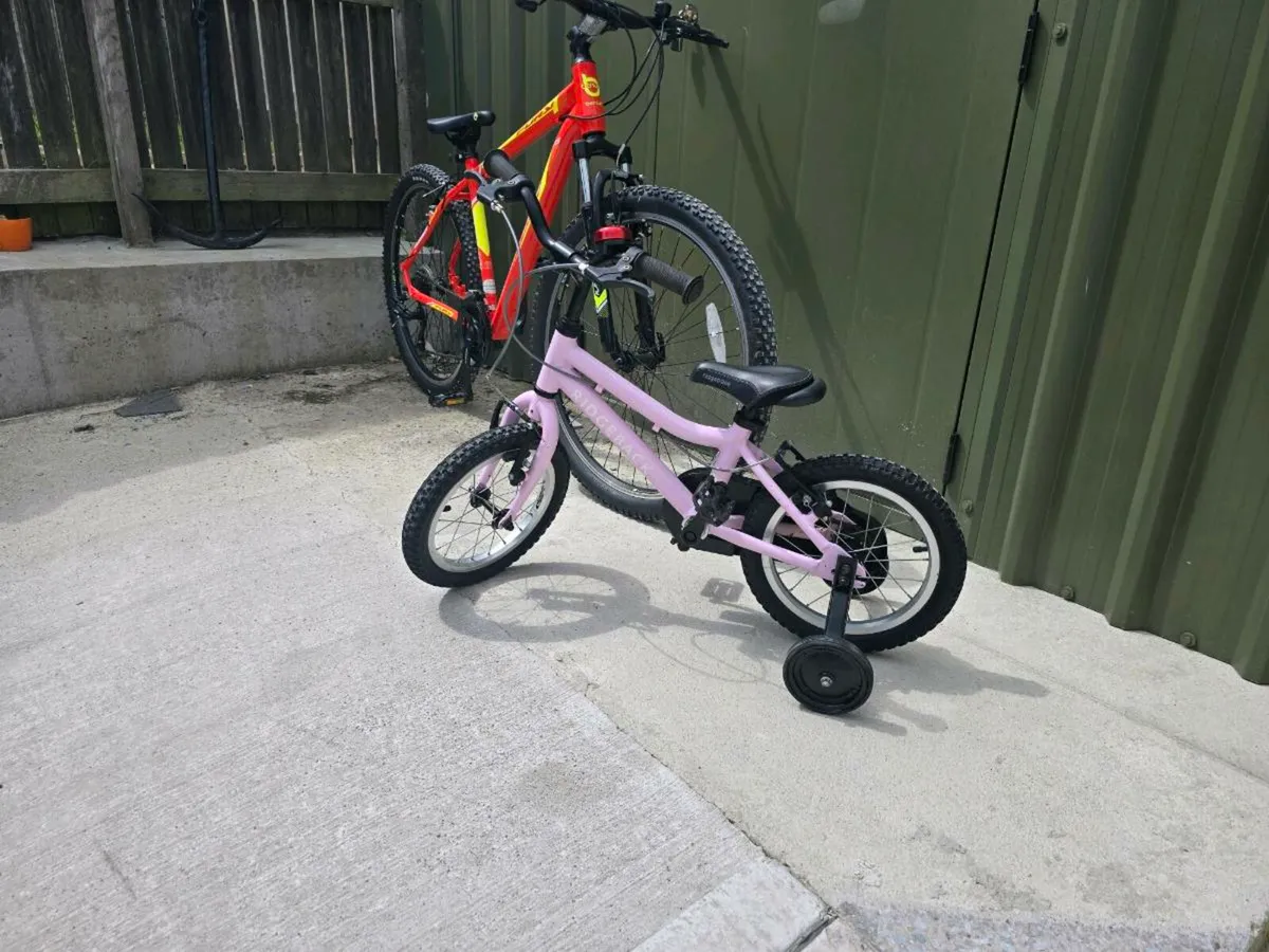 Childs bike - Image 4