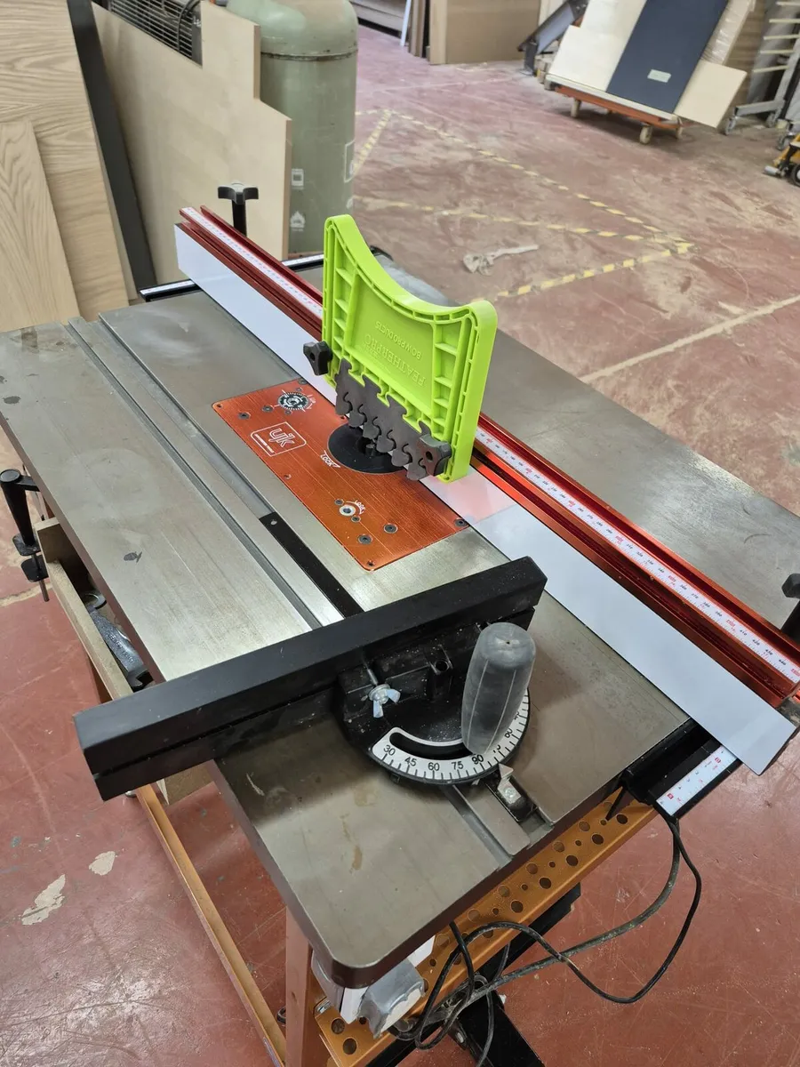 Router table - Image 3