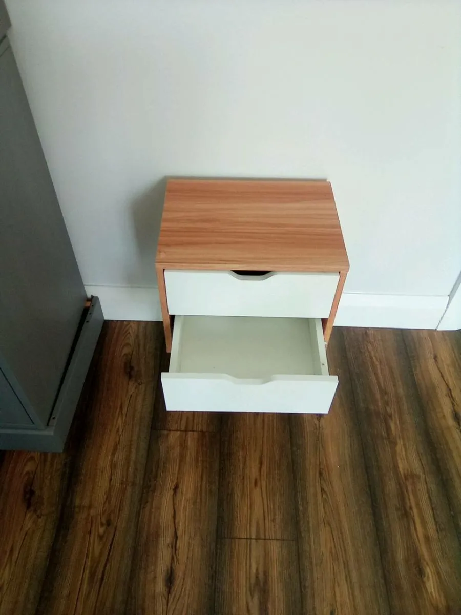Bedside table - Image 2