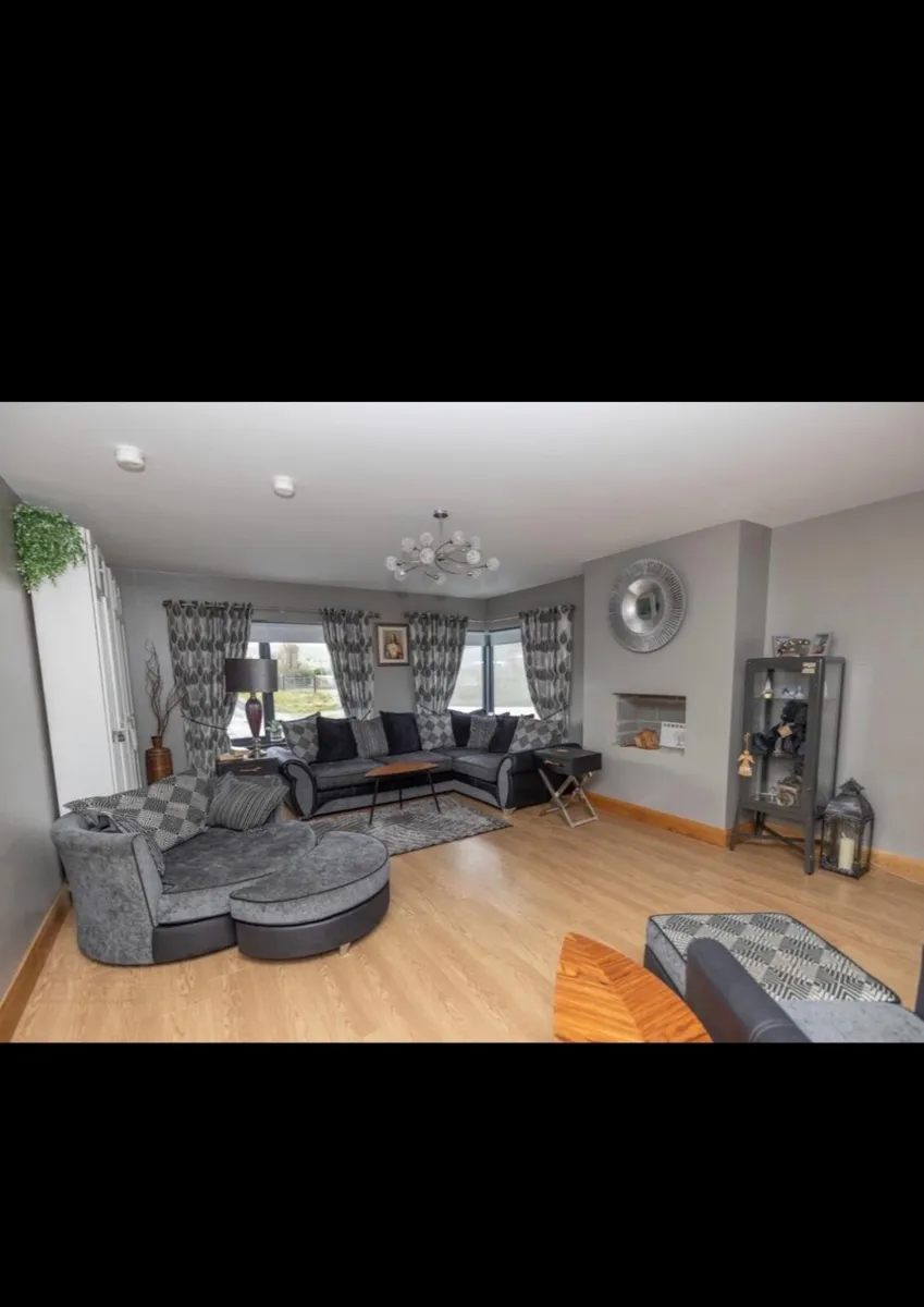Sofa - Image 2