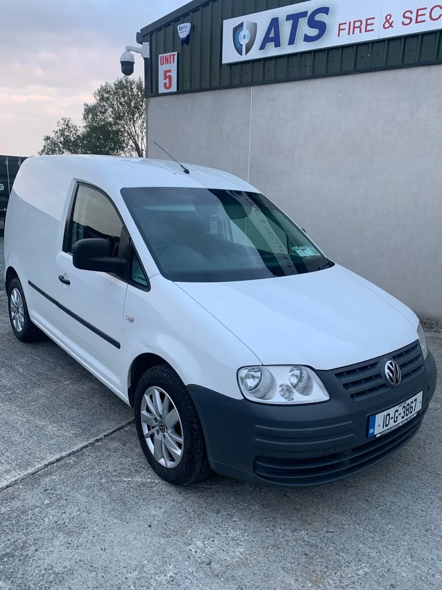 2010 Volkswagen Caddy 2.0L SDI - Image 1