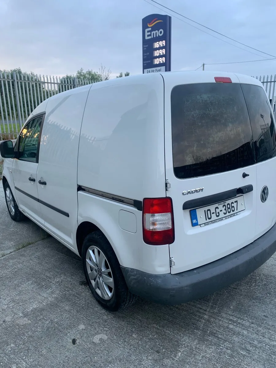 2010 Volkswagen Caddy 2.0L SDI - Image 2