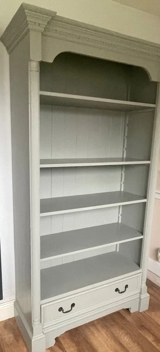 Dresser/Display Cabinet - Image 1