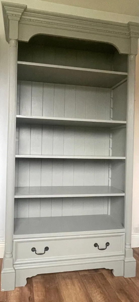 Dresser/Display Cabinet - Image 2