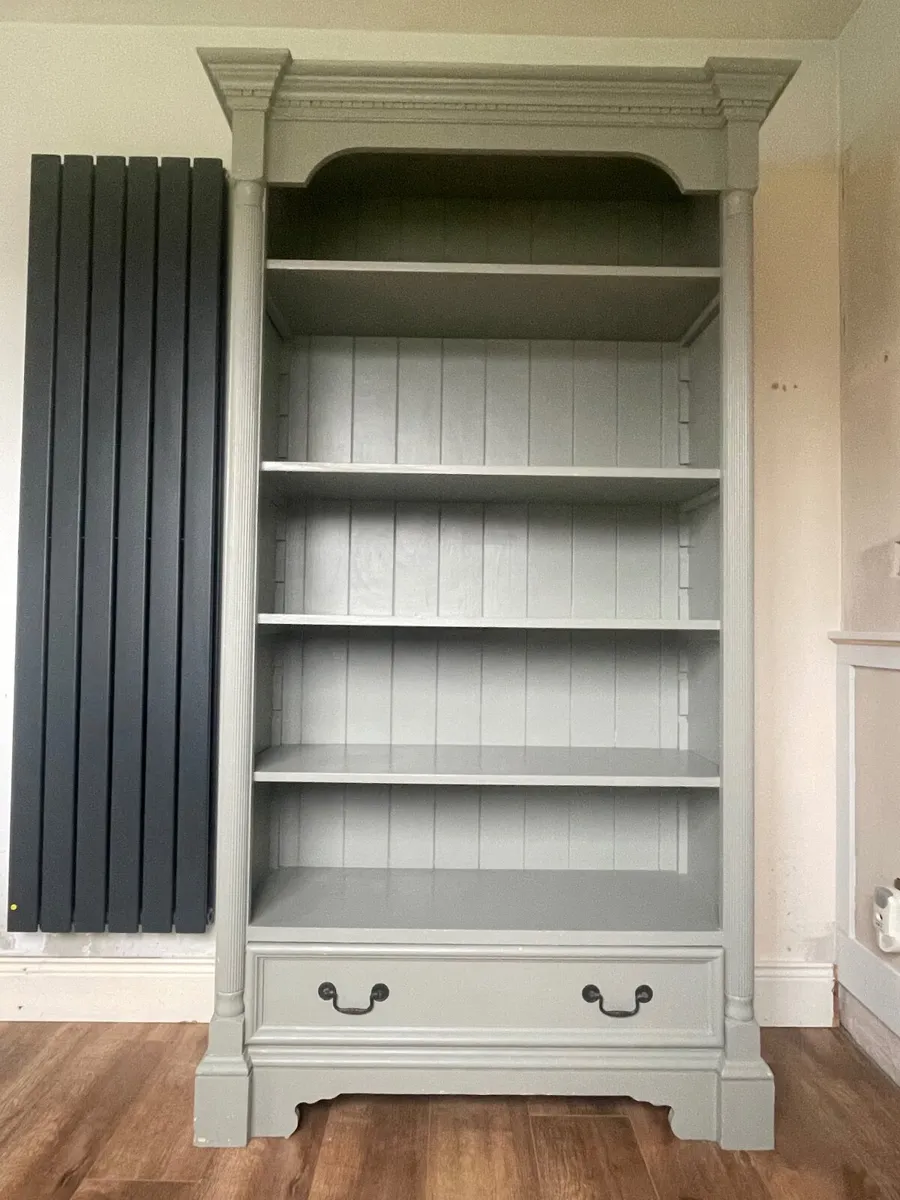 Dresser/Display Cabinet - Image 3