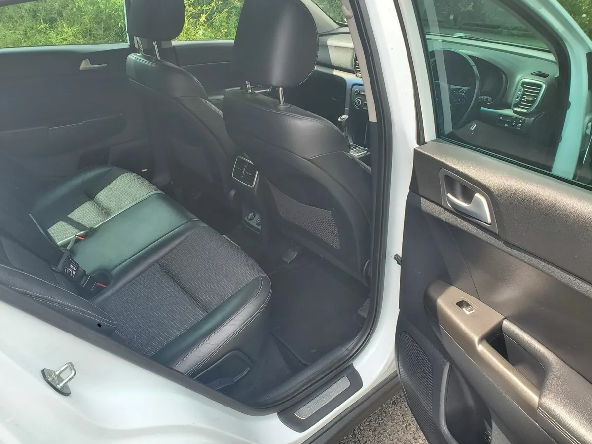 162 Kia Sportage 1.7 D - Image 4