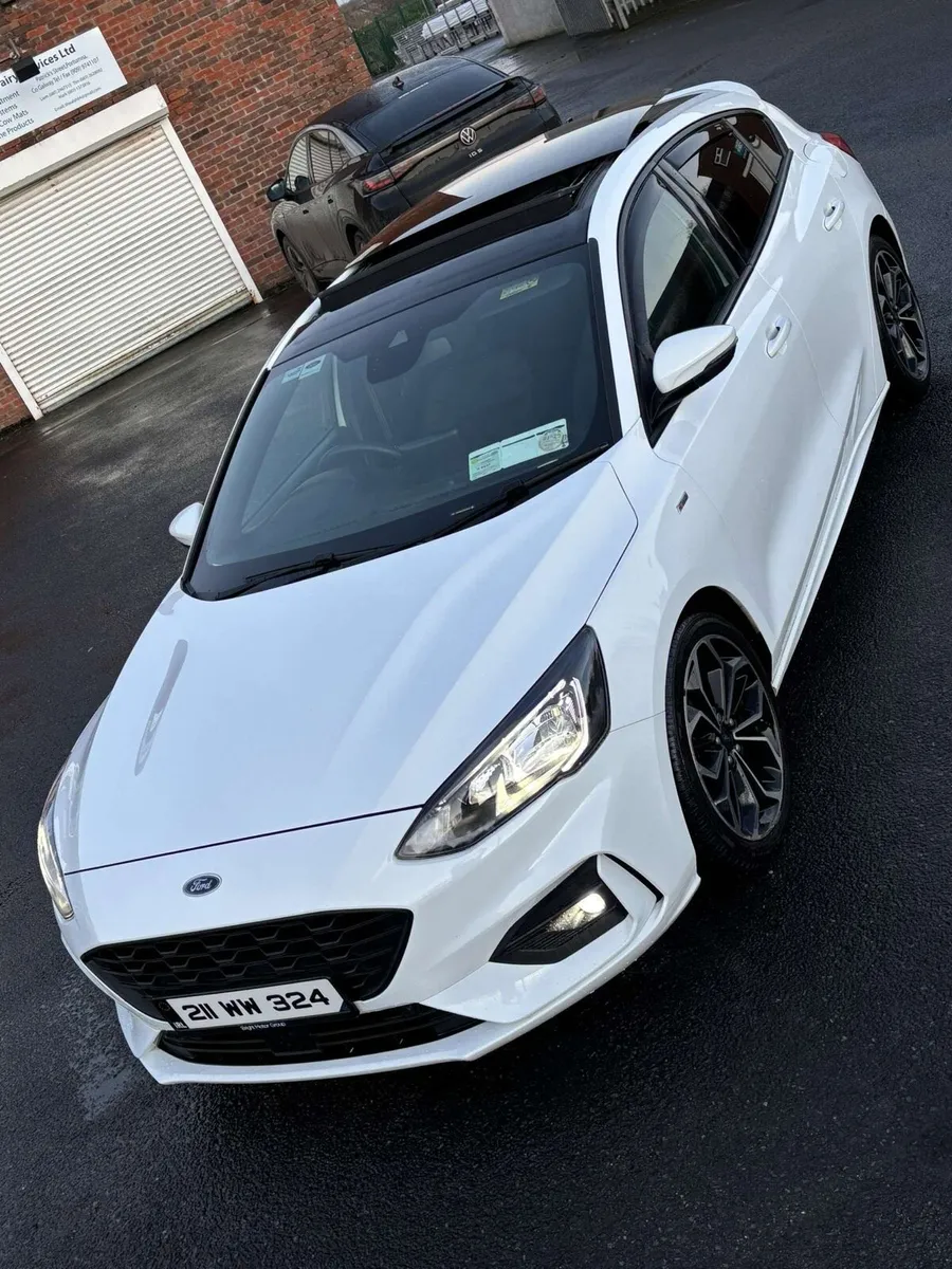 2021 Ford Focus St Line Pan Roof - Image 2