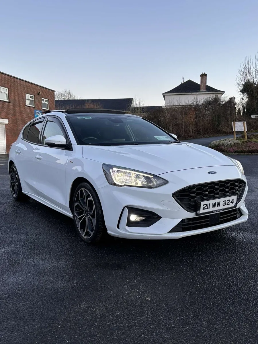 2021 Ford Focus St Line Pan Roof - Image 3