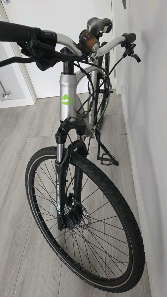 LIKE NEW 🚲 Mérida Crossway - Image 4