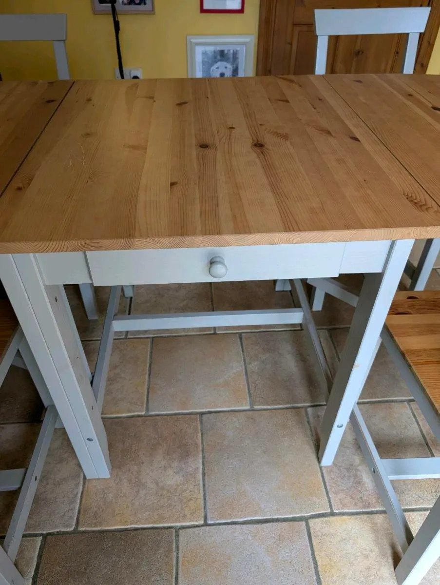 Extendable kitchen/dining table - Image 4