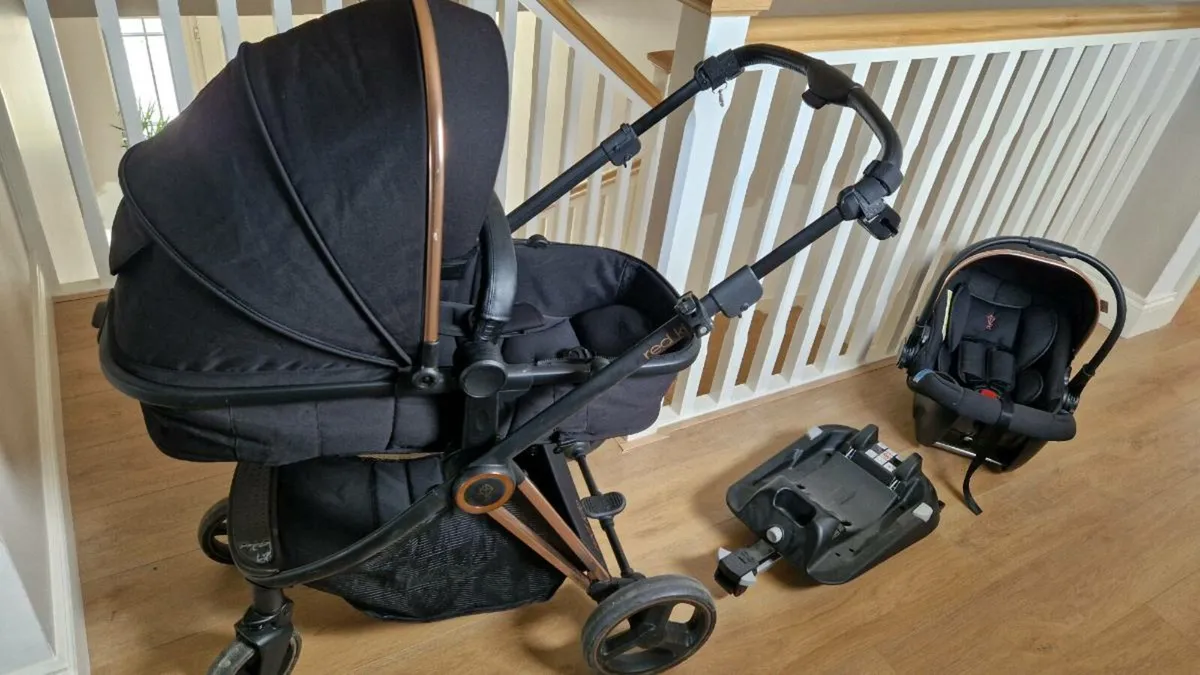 Red Kite Travel System - Image 2