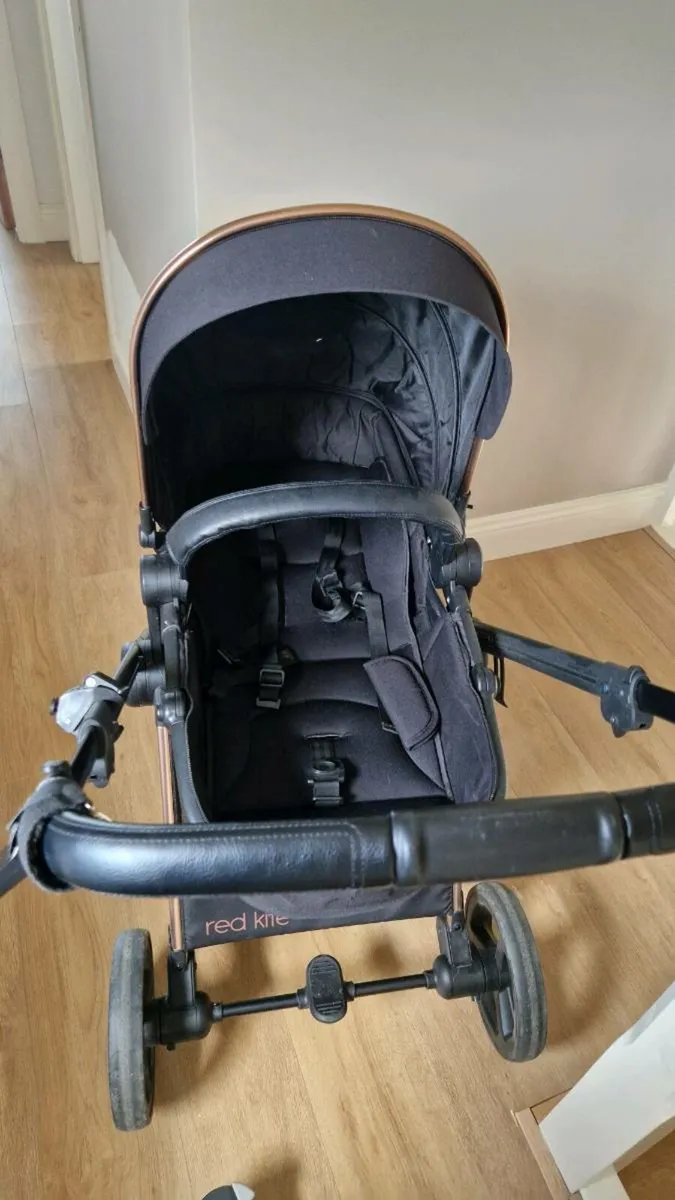 Red Kite Travel System - Image 3