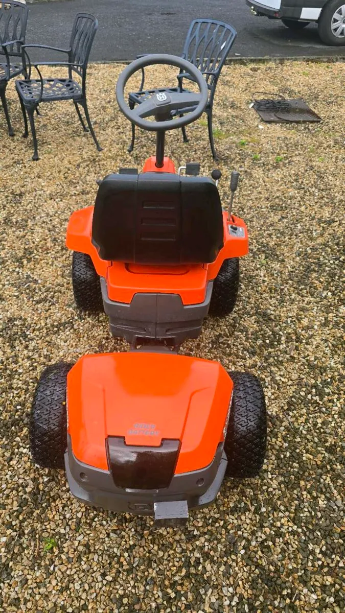 Husqvarna battery rider - Image 3