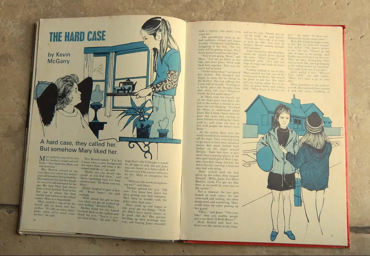Selection of 5 Vintage Annuals - Image 4