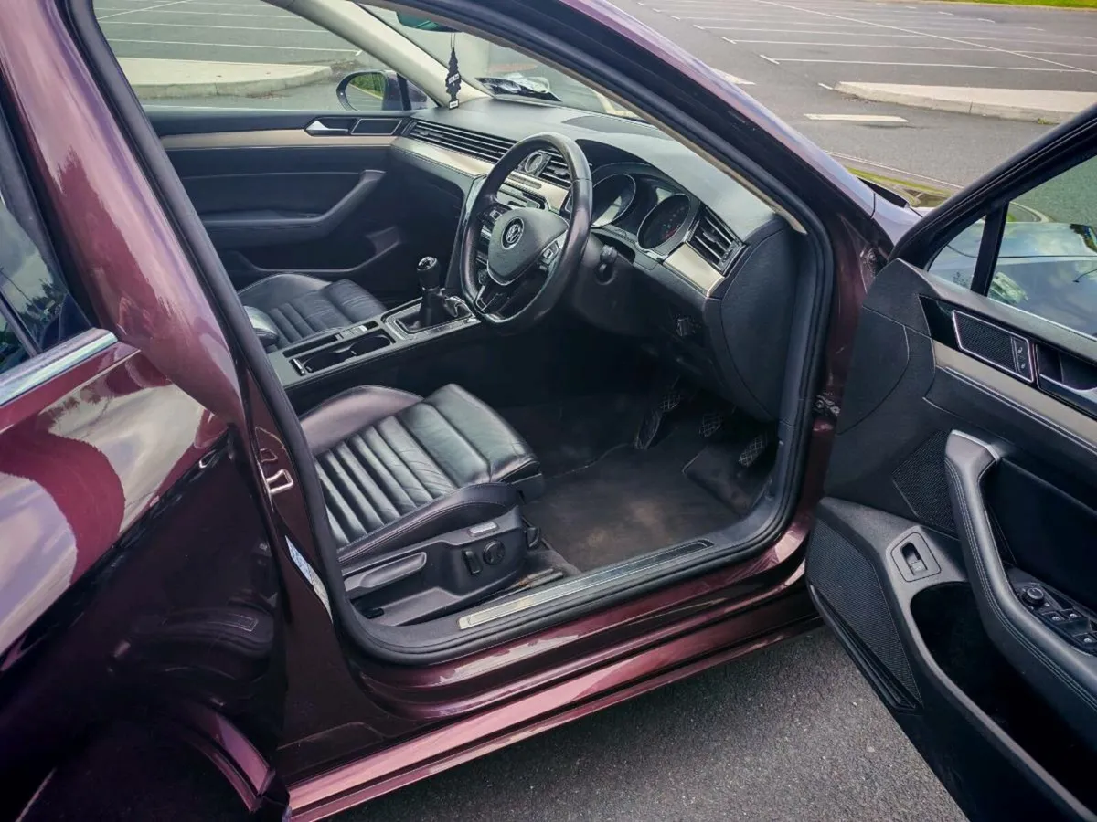 2016 (161) Volkswagen Passat

1.6 TDI HIGHLINE 120 - Image 4