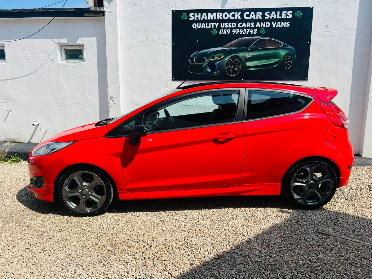 2015 Ford Fiesta 1.0 Zetec Sport red edition - Image 2