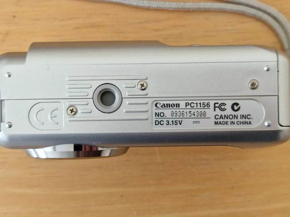 Canon Powershot A410 Digital Camera + 1GB SD Card - Image 3