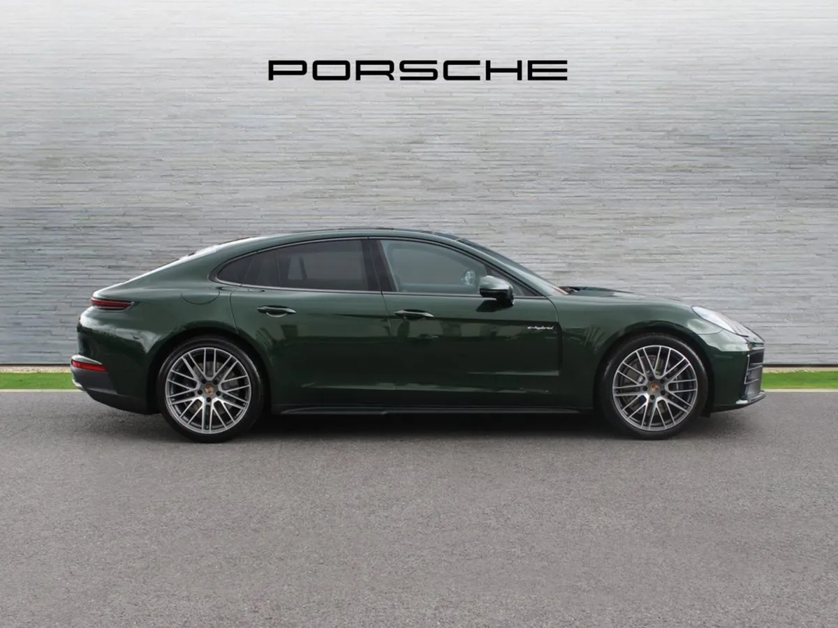 Porsche Panamera 4 E-hybrid - Image 4