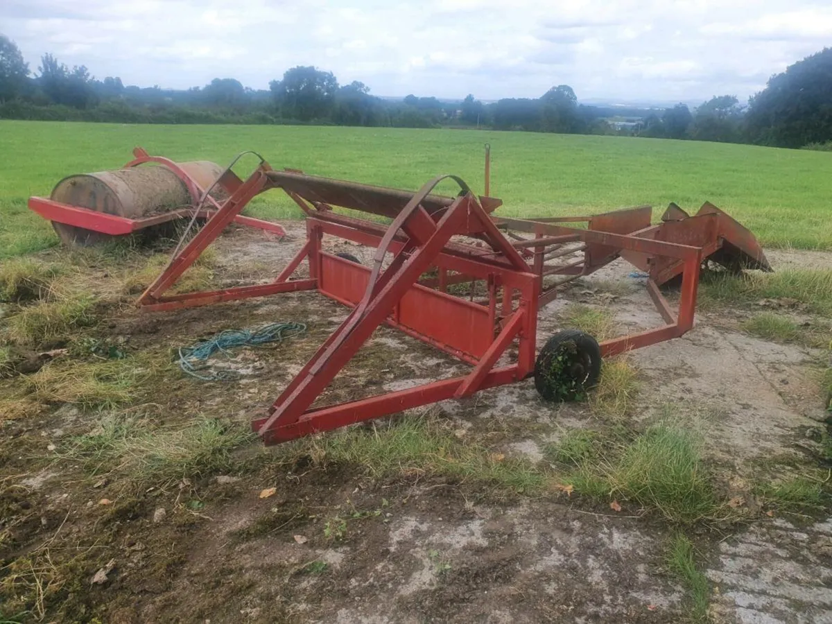 COOKS FLAT EIGHT BALE SLEDGE - Image 2