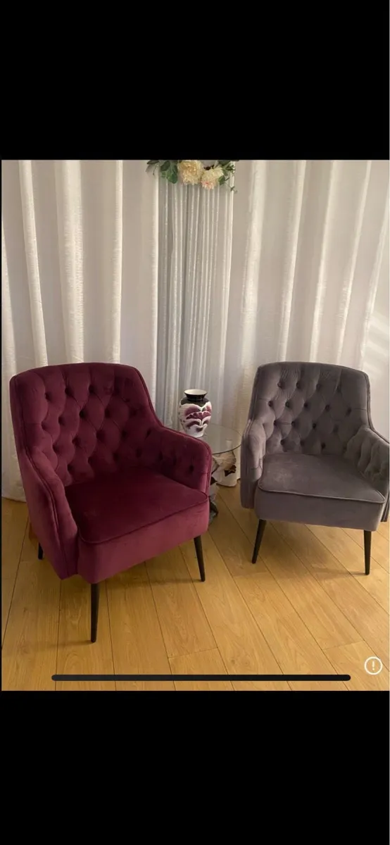 Accent Chairs