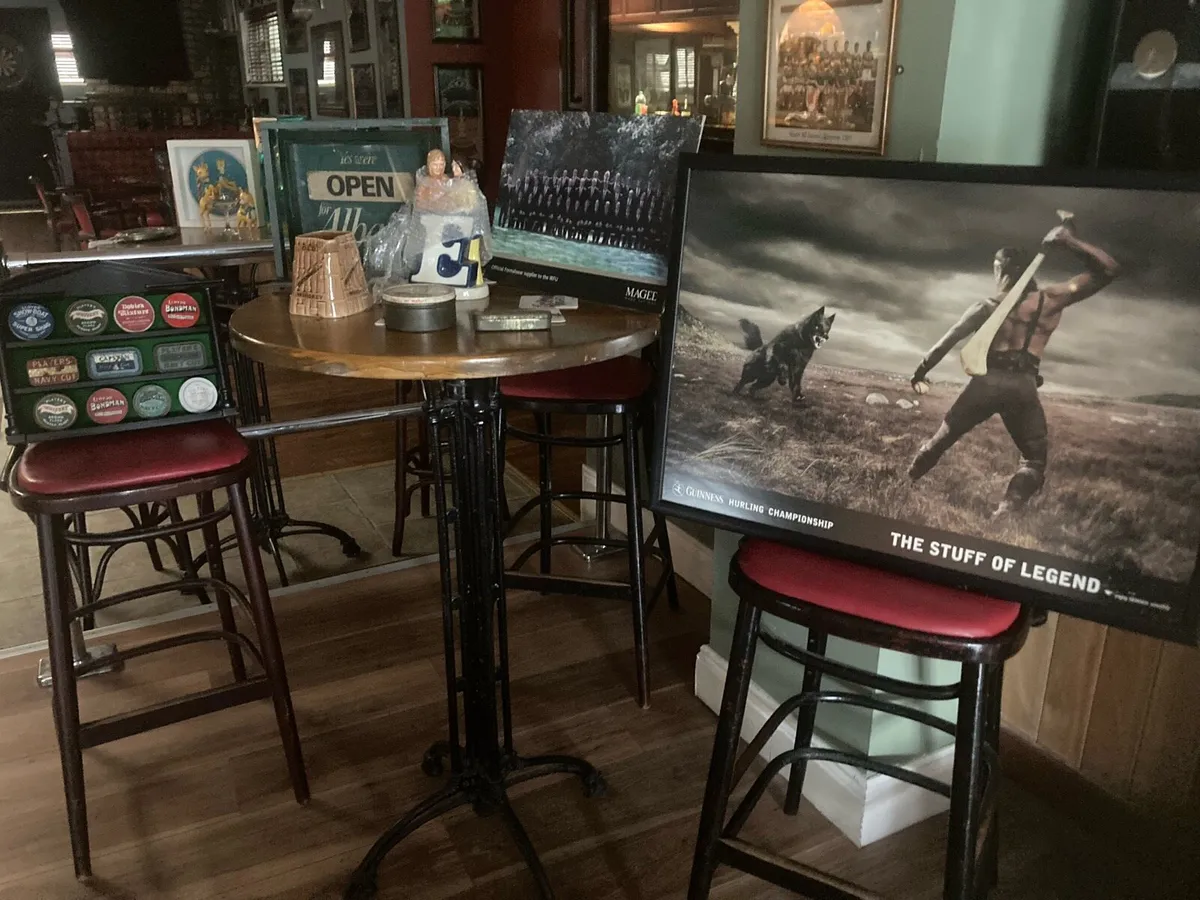 Pub Memorabilia - Image 4