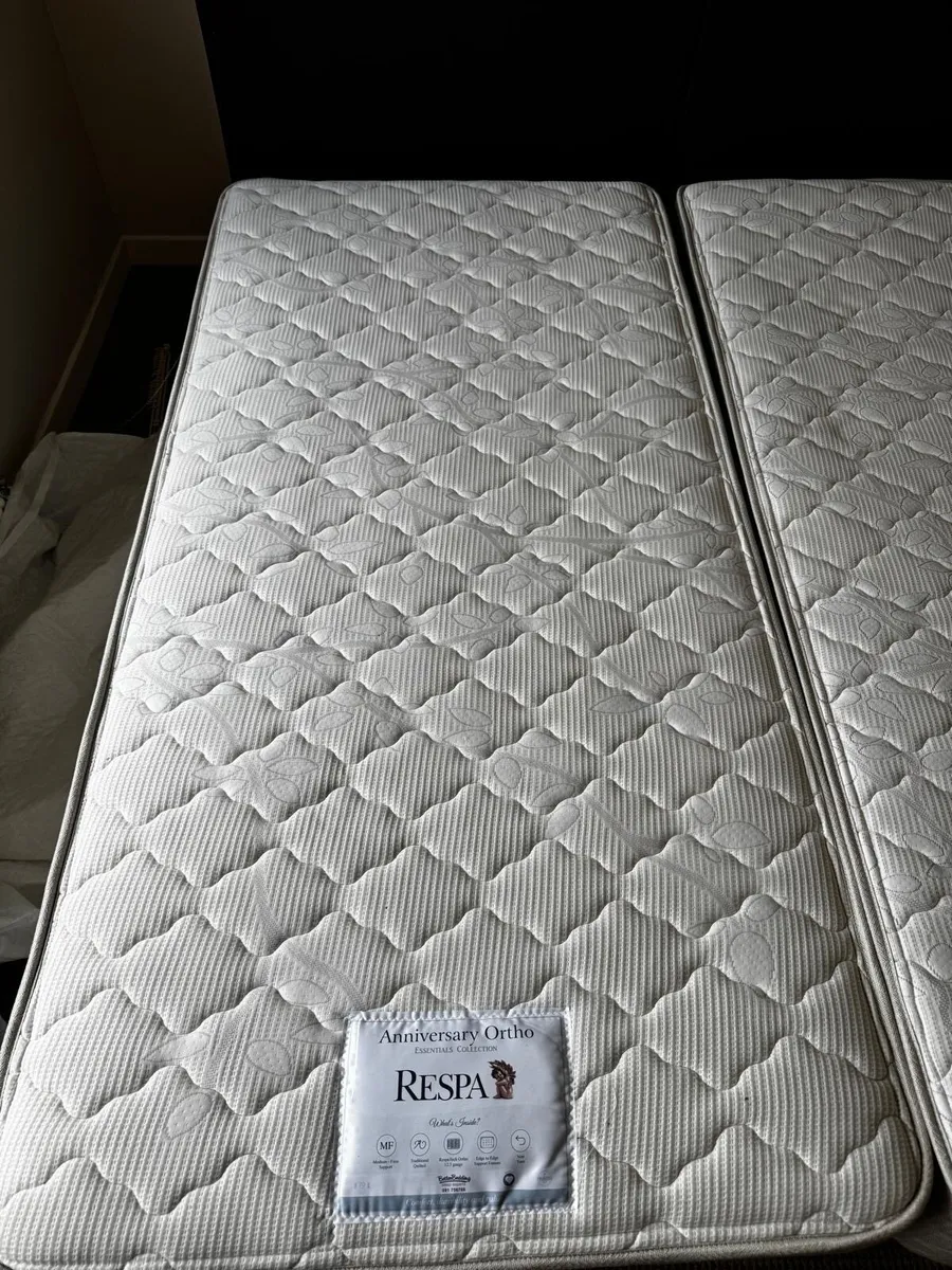 Bed - Image 2
