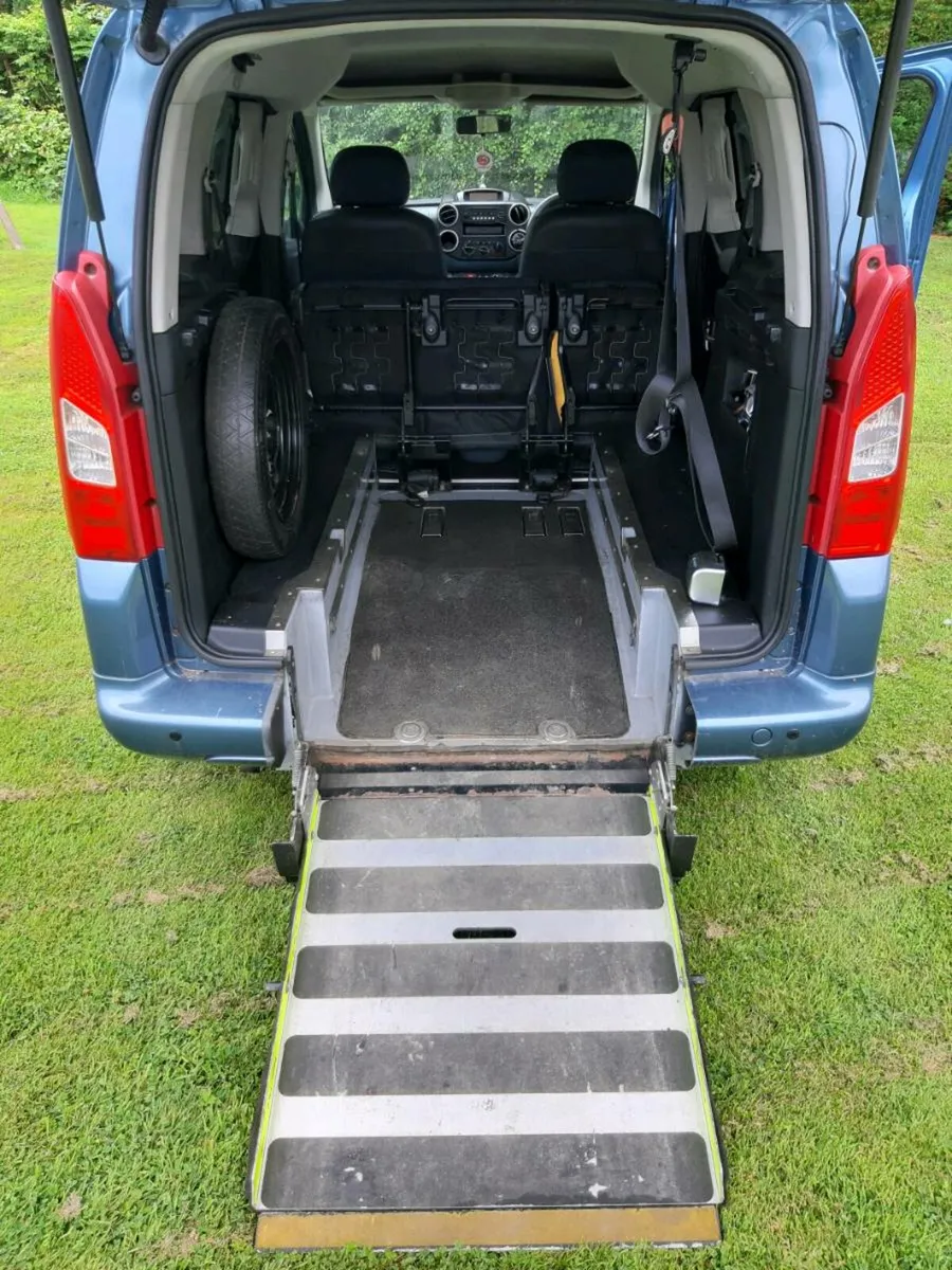 Peugeot Partner Wheelchair 1.6 Diesel Automatic - Image 2