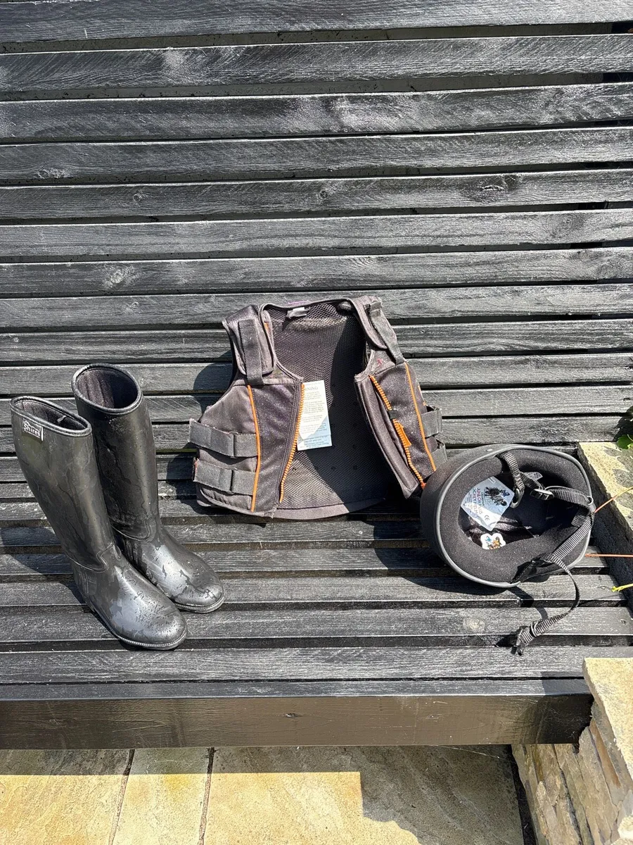 Kids Protective Horse Riding Gear - Image 1
