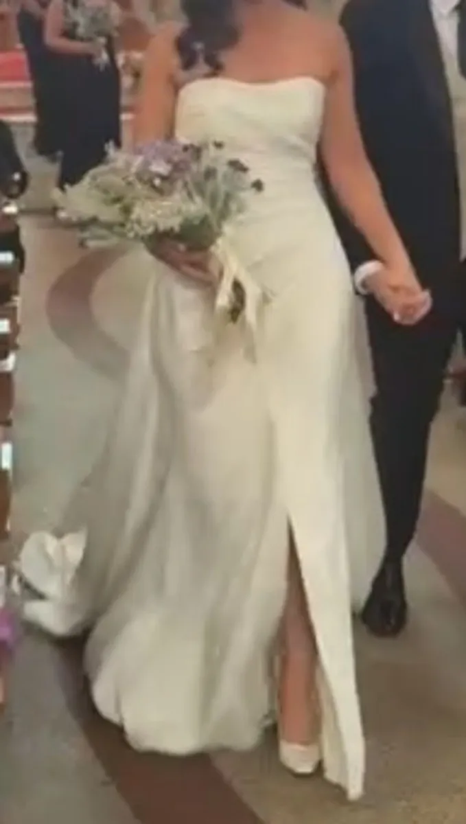 Wedding dress - Image 3