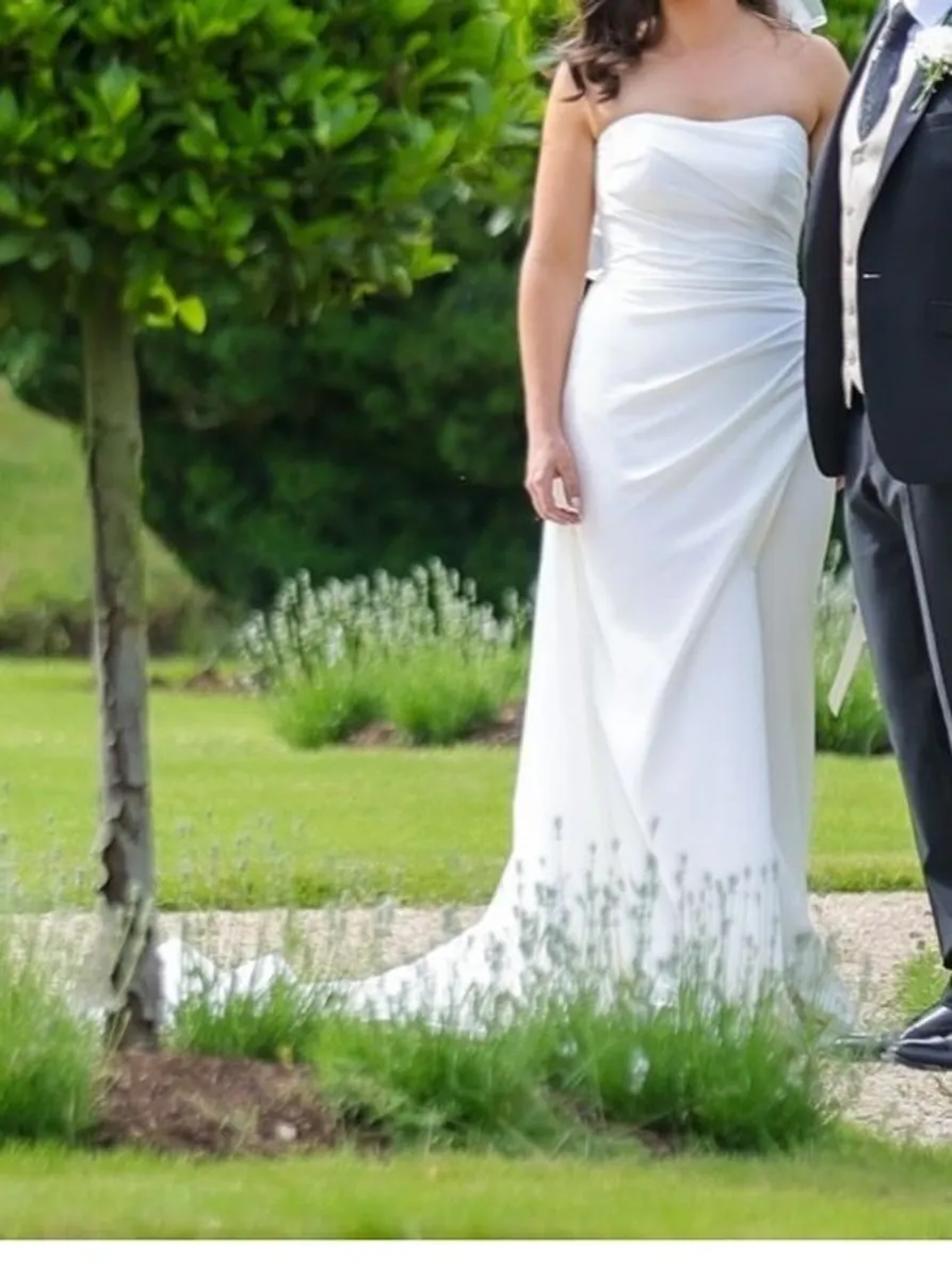 Wedding dress - Image 4