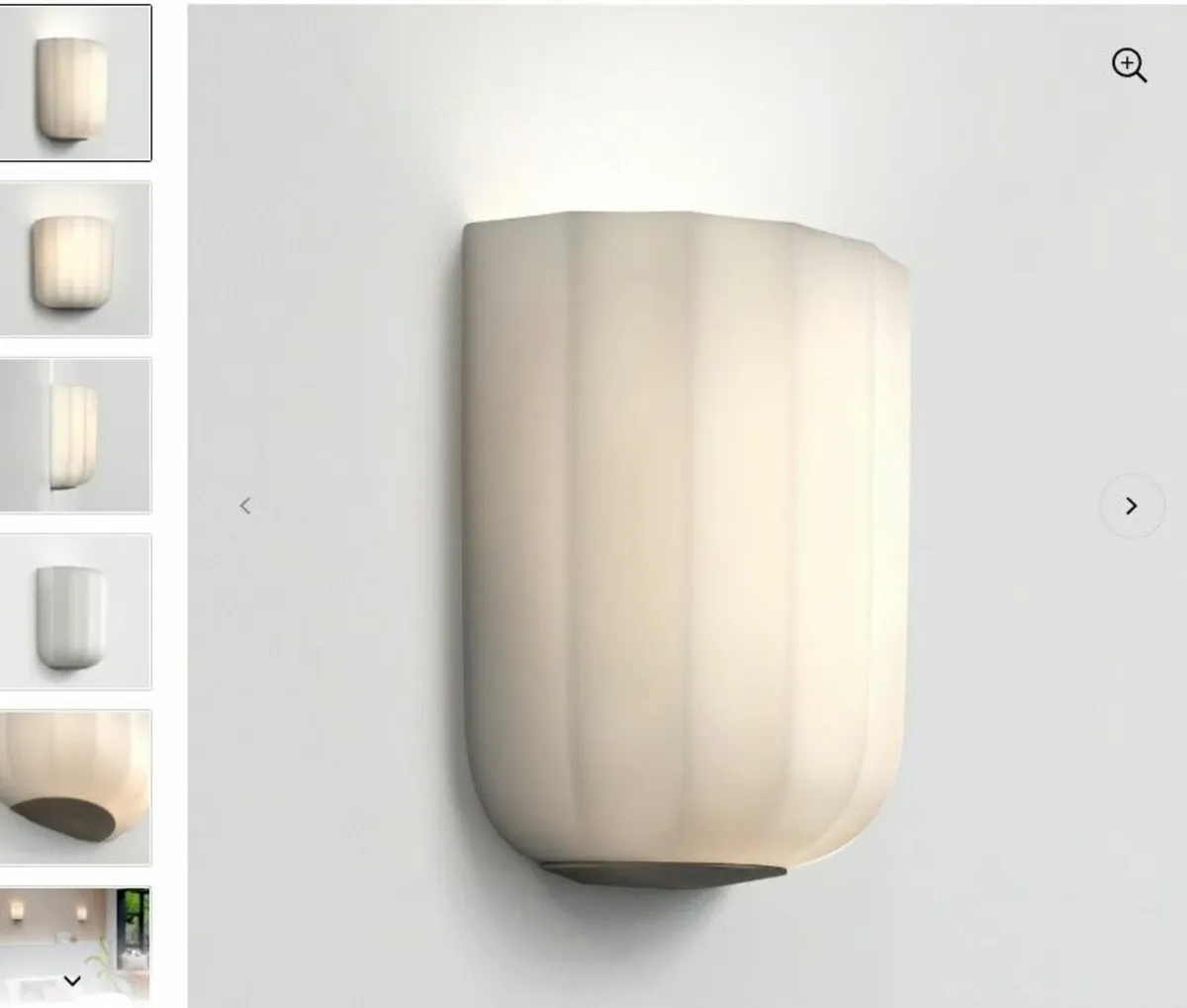 8 Astro Veo Wall Light in Bronze + 8 Astro Bulbs