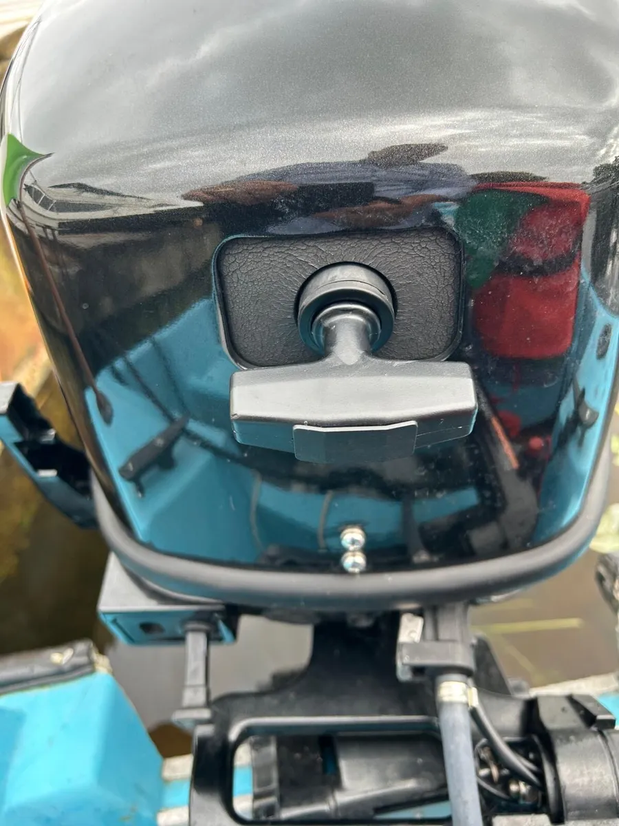 Outboard Parsons 9.8HP- €1450 - Image 3