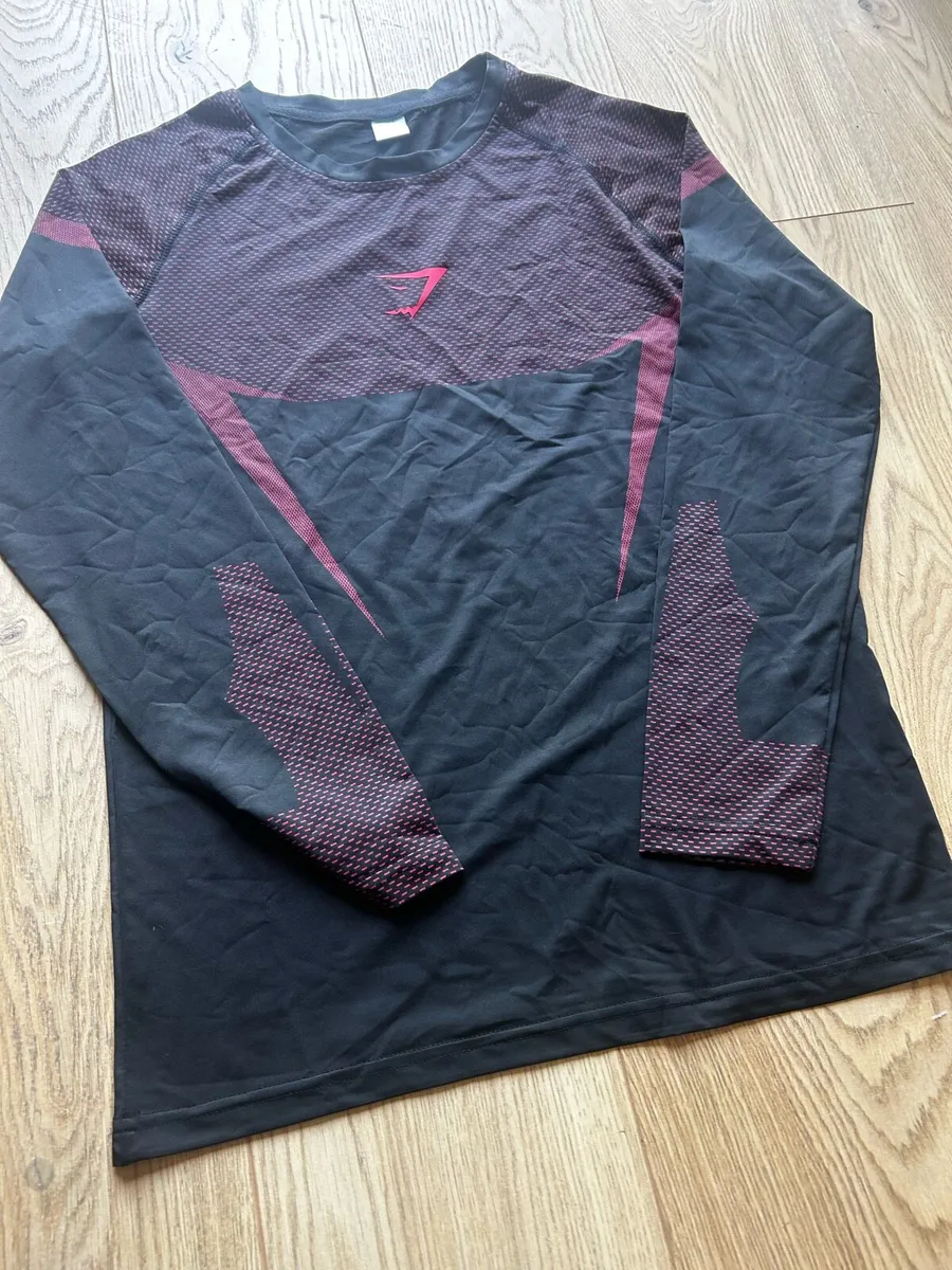 Gymshark Onyx V5 T-Shirt Black/Carmine Red S - Image 3