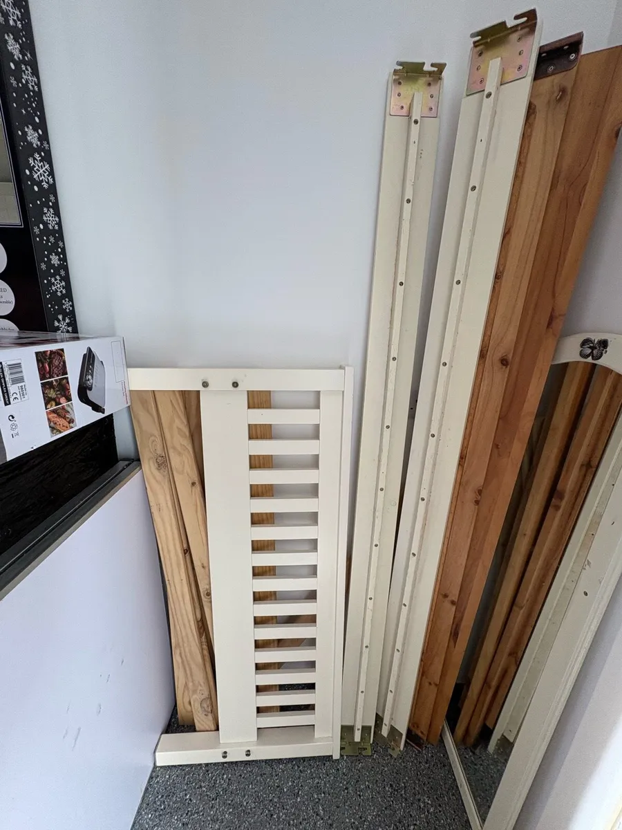 4ft Cream bed frame - Image 1
