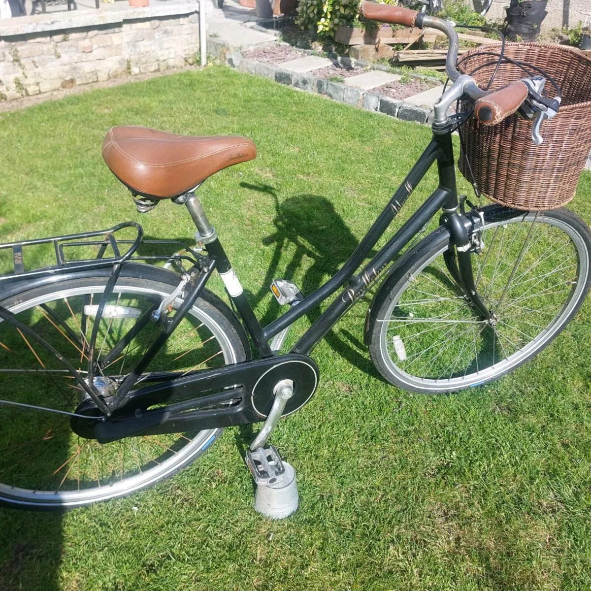 Ladies bicycle - Image 3
