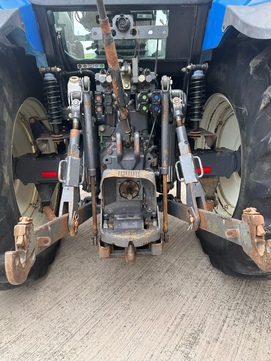 New Holland TM135 - Image 4