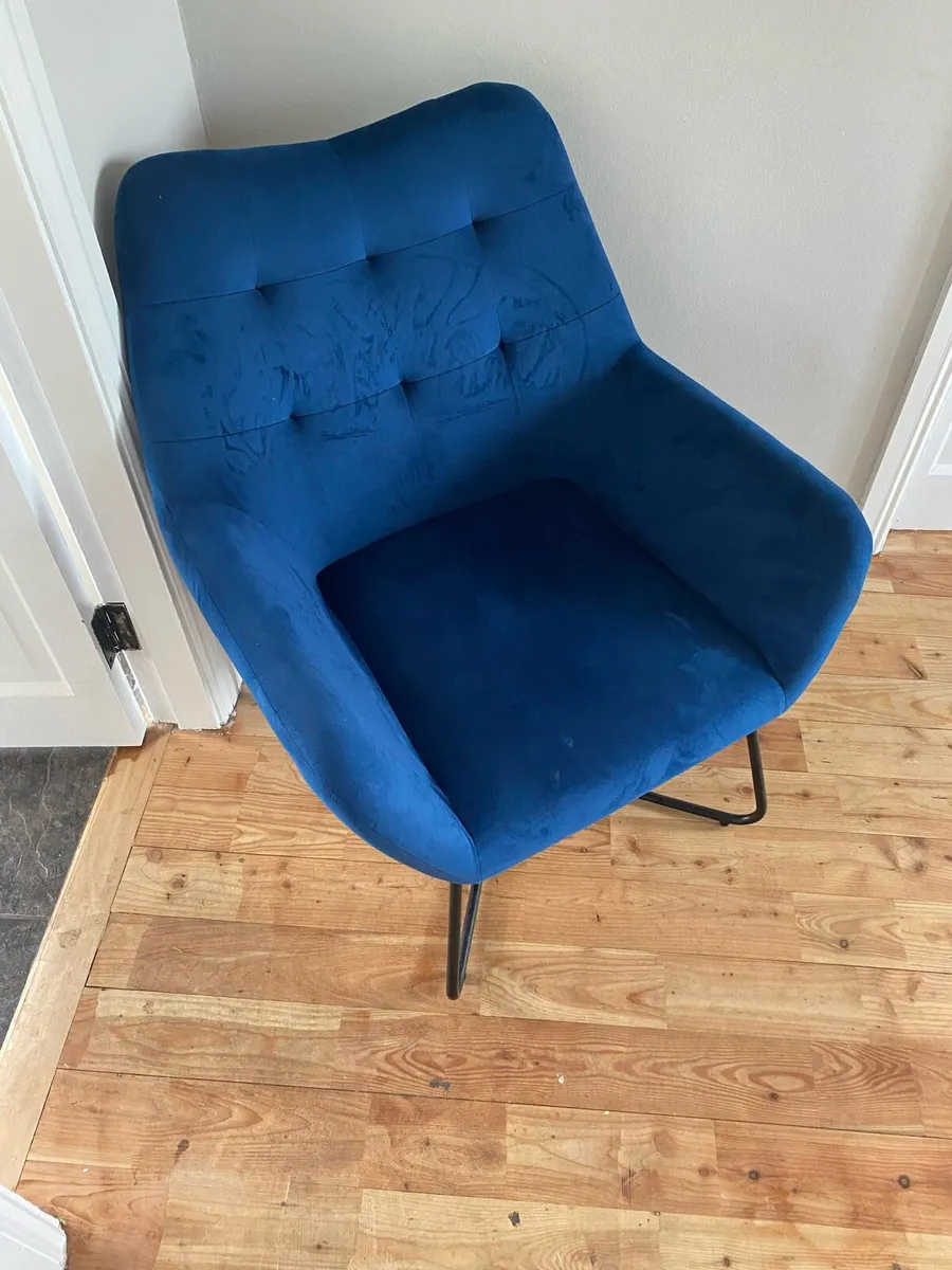 Arm chair - Image 1