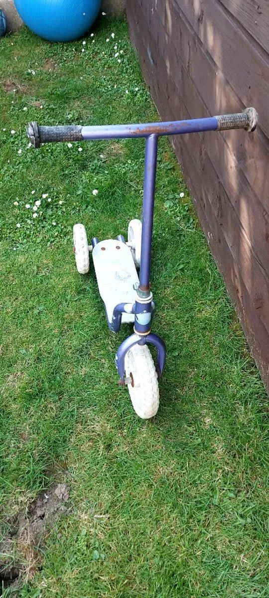 Scooter - Image 1