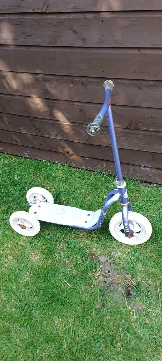 Scooter - Image 2