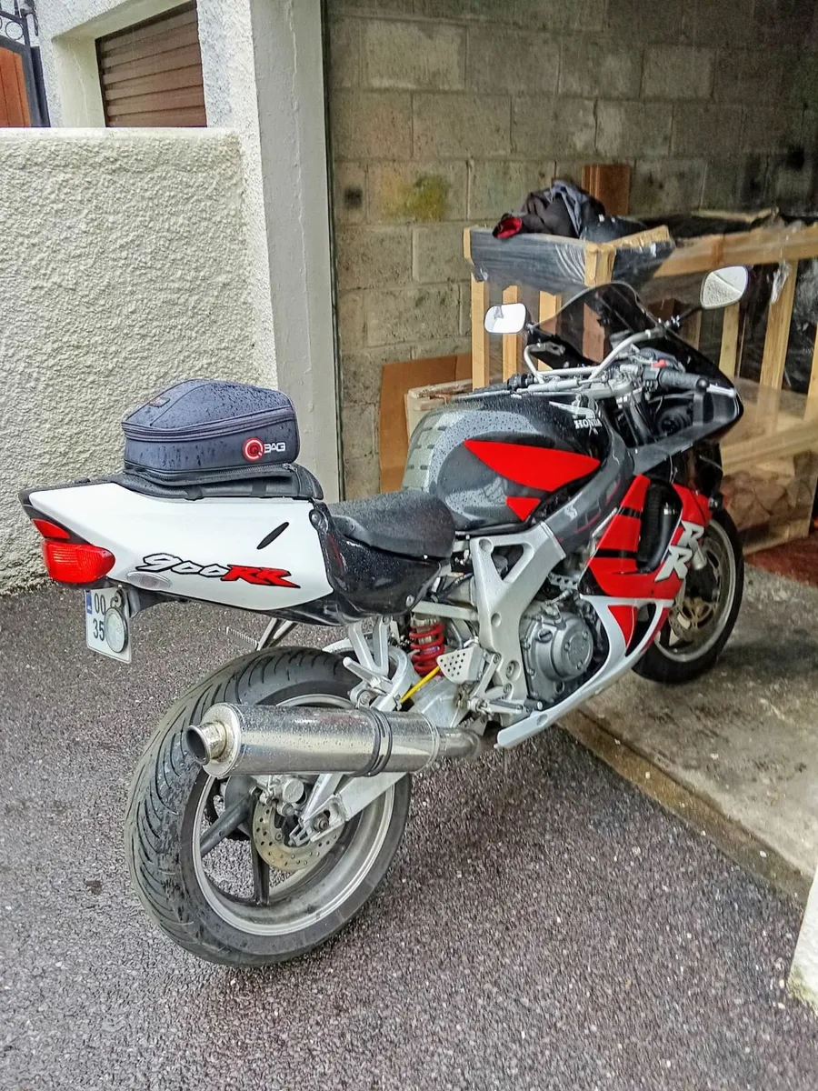 Honda CBR 900 99 - Image 1