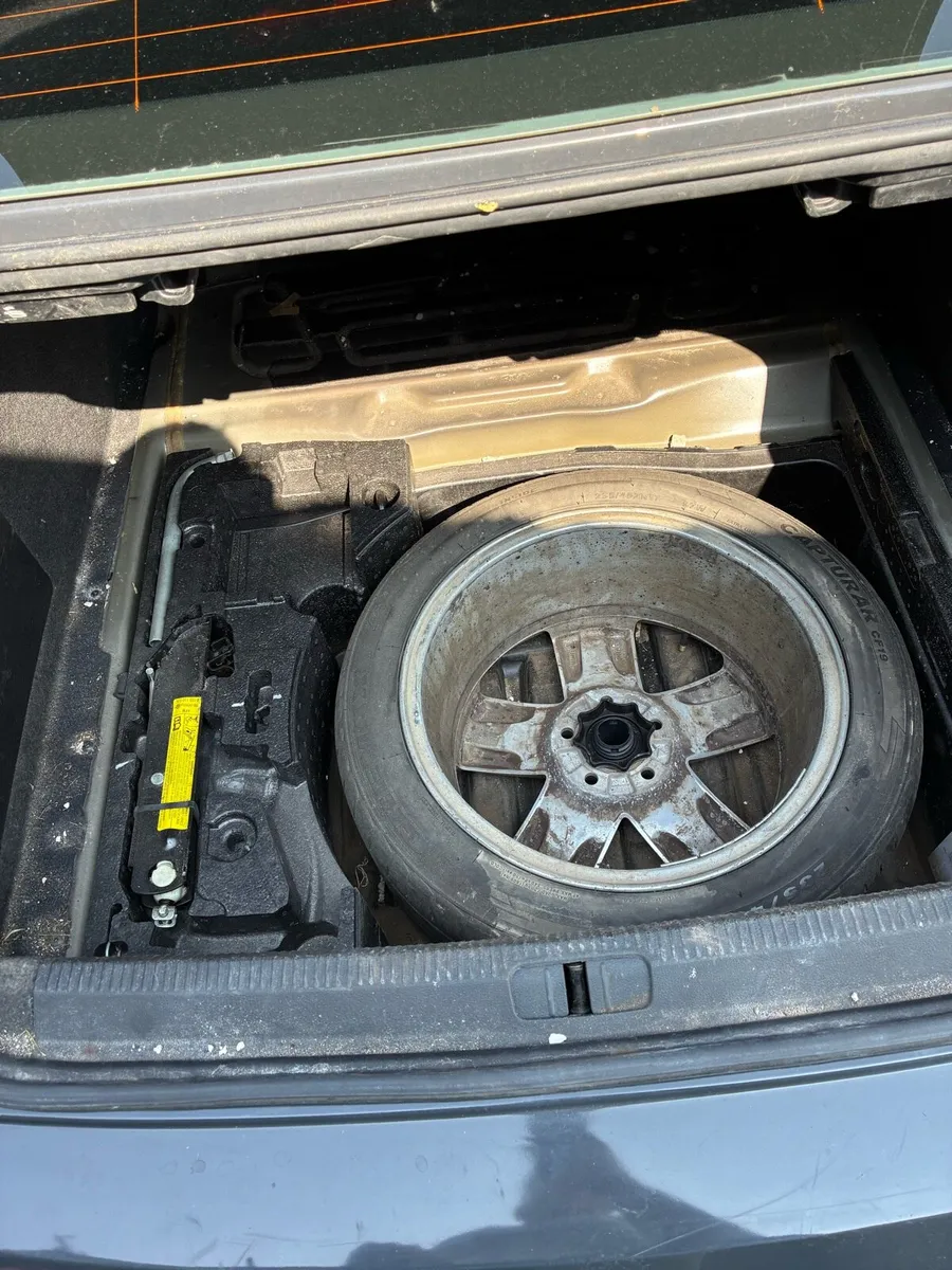 Volkswagen Passat - Image 4