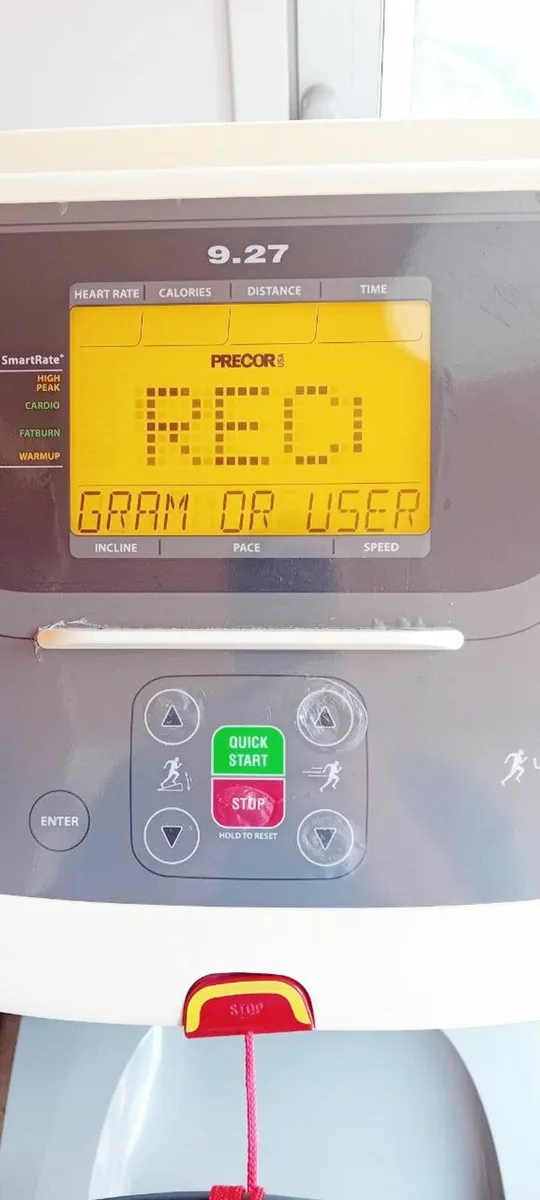 Precor 9.27, Treadmill - Image 4